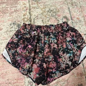 Lululemon hottie hot shorts